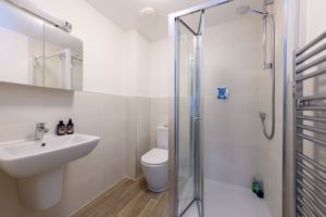 En Suite- click for photo gallery